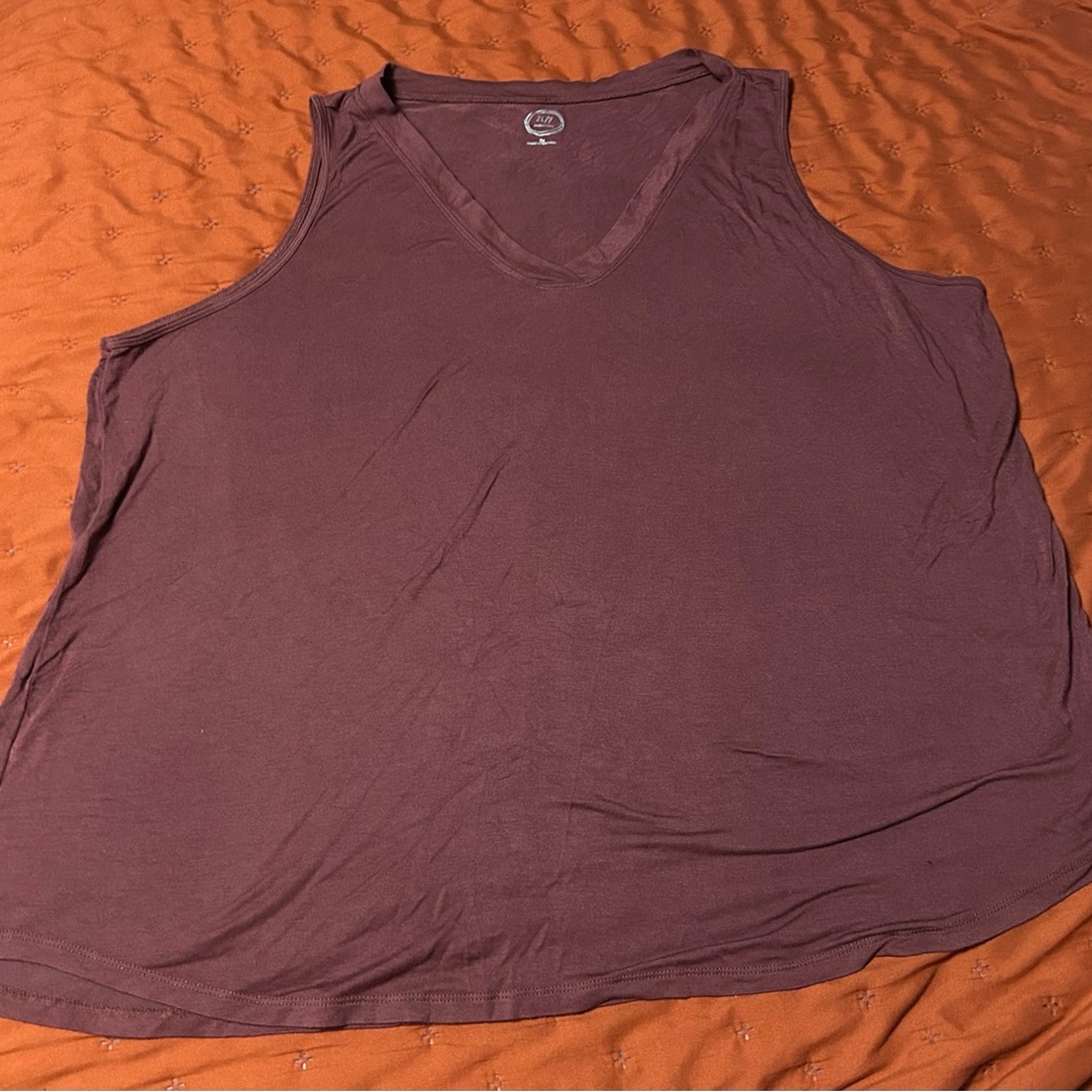 Plus Size Maurices 24/7 tank 2X